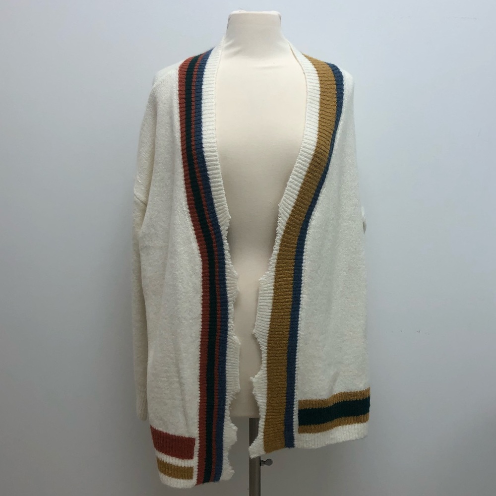WHITE CARDIGAN WITH FUN RIBBED COLLAR